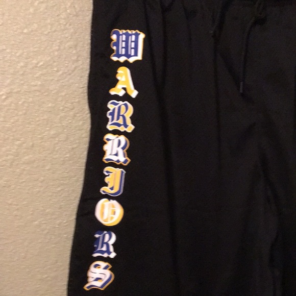 NBA Golden Stare Warriors Basketball Shorts Size Medium NWT - Picture 3 of 8
